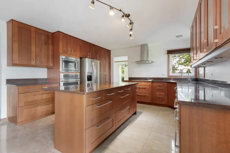 775 Harmon Boulevard, Hoffman Estates, IL 60169 - #3