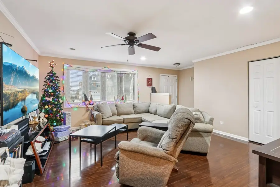 641 Winthrop Avenue, Glendale Heights, IL 60139 - #3