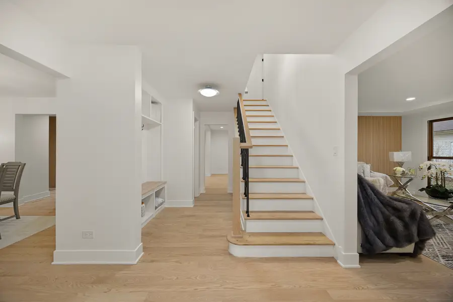 818 Fairwinds Court, Naperville, IL 60563 - Image #2