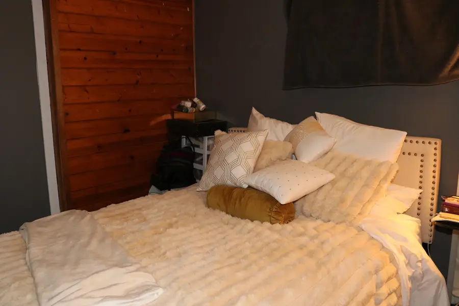 3232 Ezra Avenue, Zion, IL 60099 - Image #2