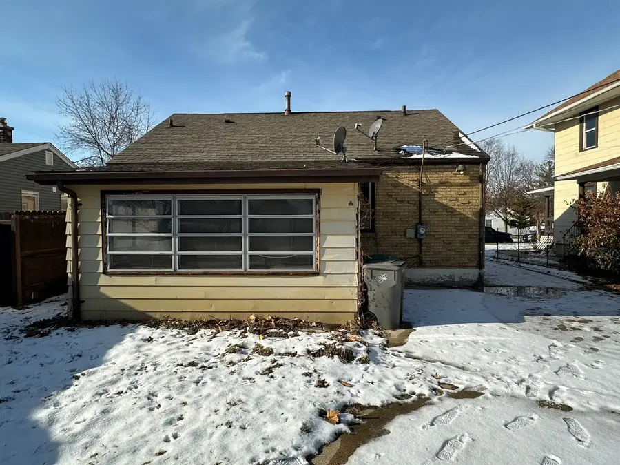 513 Cookane Avenue, Elgin, IL 60120 - #3