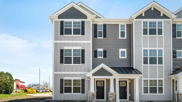 579 Yosemite Way, Mundelein, IL 60060