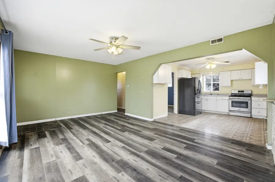 706 W James Avenue, Villa Park, IL 60181 - Image #3