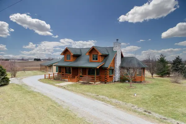 8872 E 7000n Road, Grant Park, IL 60940