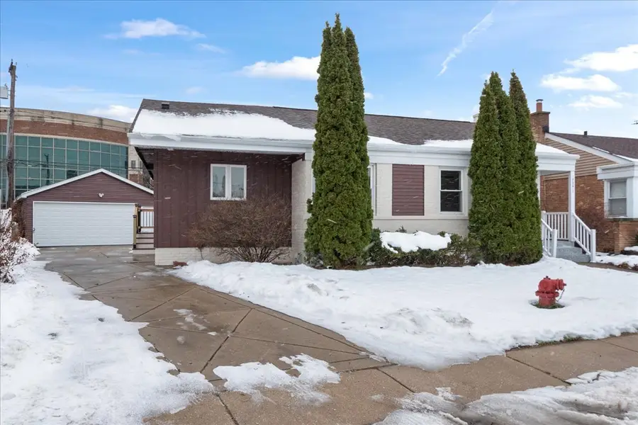 7241 N Mcvicker Avenue, Chicago, IL 60646 - #3