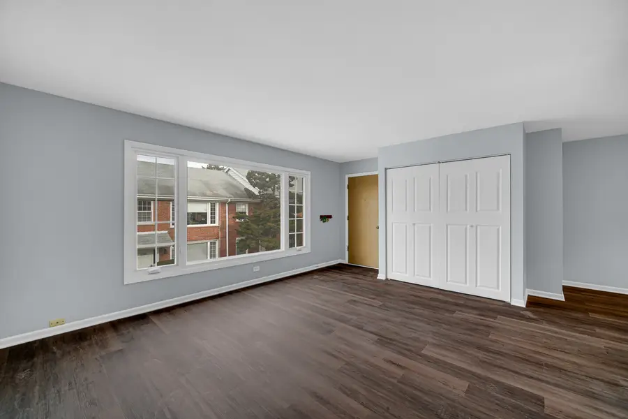 1501 Plymouth Place #2W, Glenview, IL 60025 - #3