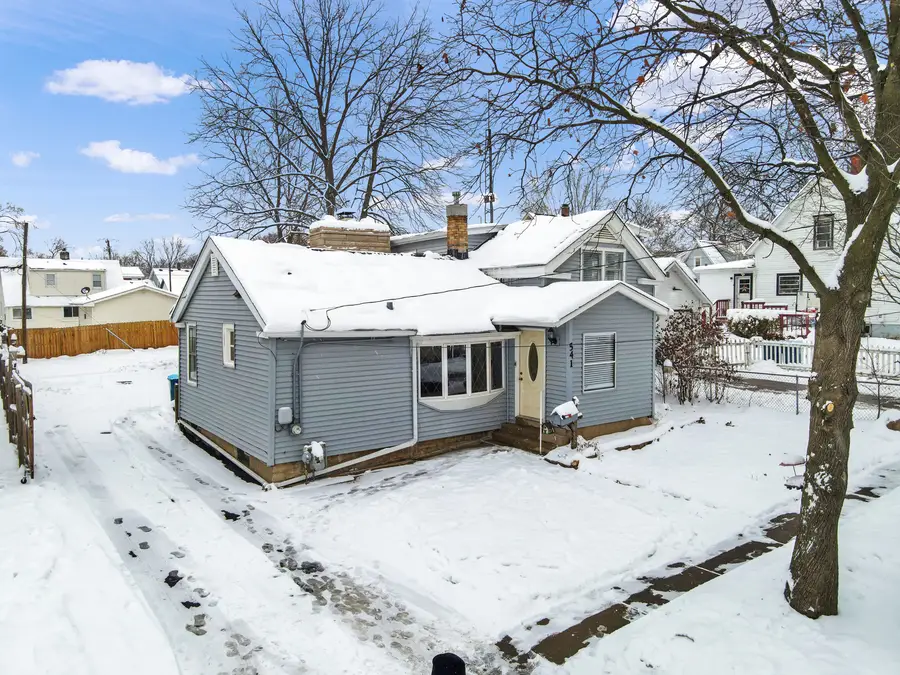541 Charles Street, Aurora, IL 60506 - #2
