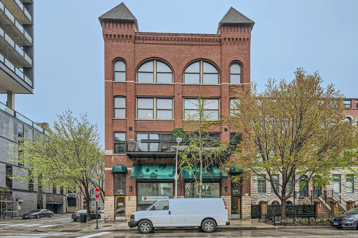 368 W Huron Street #2N, Chicago, IL 60654 - #1