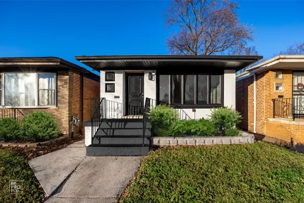 10240 S Torrence Avenue, Chicago, IL 60617