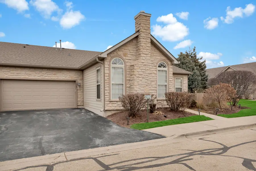 1909 Timbers Edge Circle, Joliet, IL 60431 - Image #2