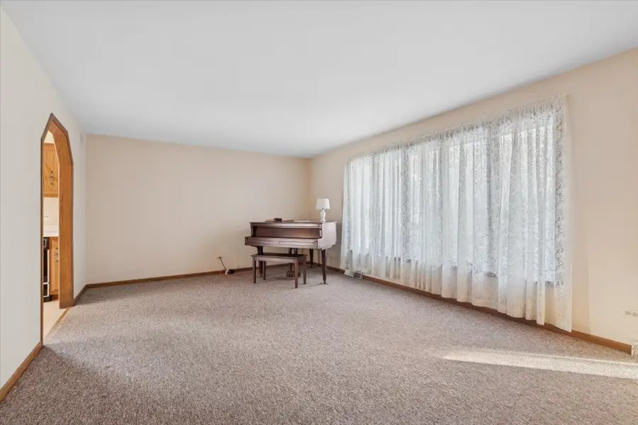 320 Garfield Avenue, New Lenox, IL 60451 - Image #3