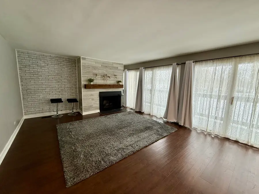 5880 Forest View Road #A, Lisle, IL 60532 - Image #2