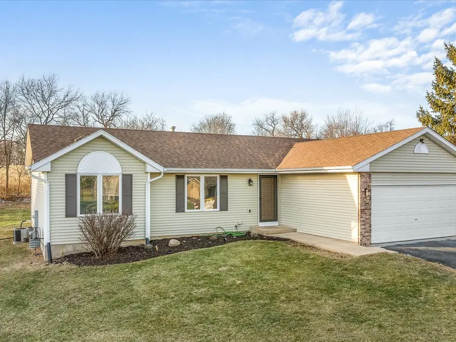 4144 Westridge Drive, Winnebago, IL 61088 - #2