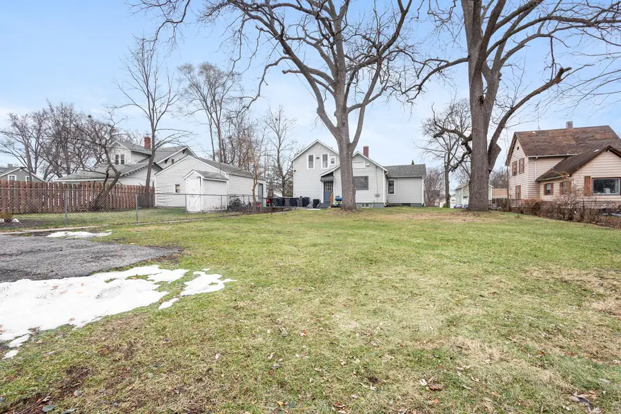 208 Moseley Street, Elgin, IL 60123 - Image #2
