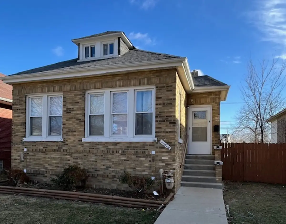 11815 S Hale Avenue, Chicago, IL 60643 - Image #1