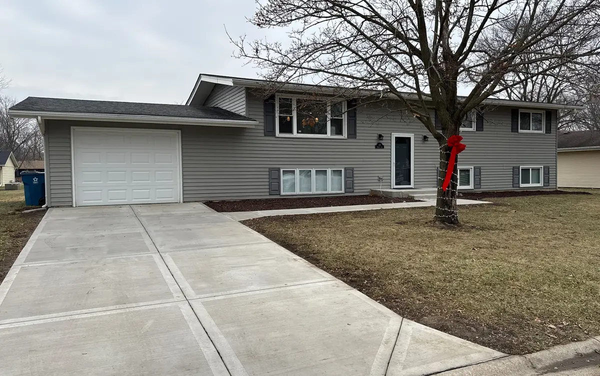 110 Hickory Lane, Morris, IL 60450 - Image #1