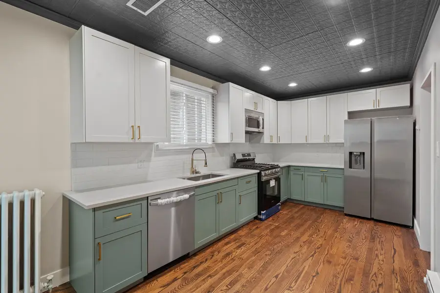 412 W 9th Street, Sterling, IL 61081 - #2