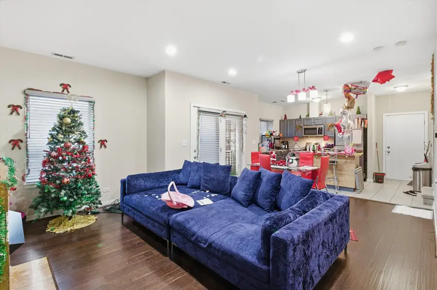 830 E Bowen Avenue #2A, Chicago, IL 60653 - Image #3