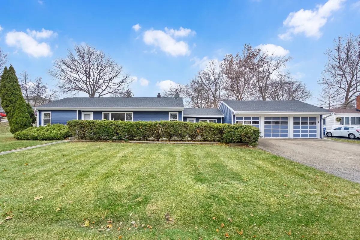 5522 Pershing Avenue, Downers Grove, IL 60515 - Image #1