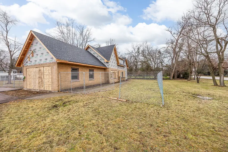 7680 Wolf Road, Burr Ridge, IL 60527 - Image #2