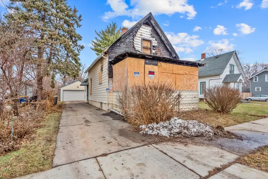 412 Jay Street, Elgin, IL 60120 - Image #2