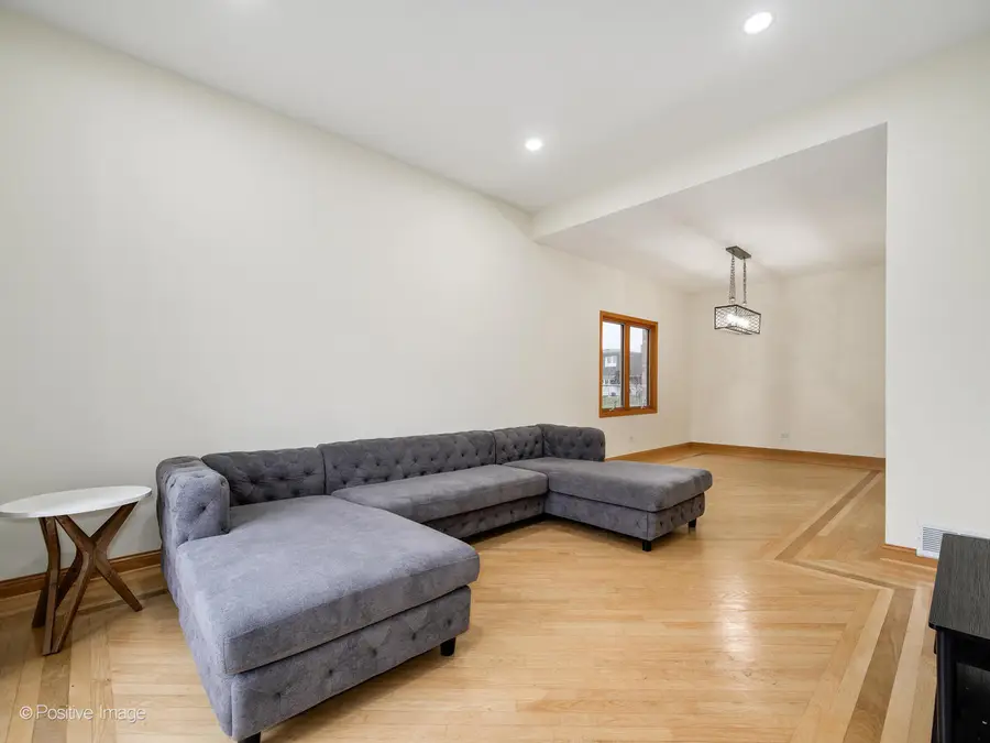 359 Gilbert Drive, Wood Dale, IL 60191 - Image #3