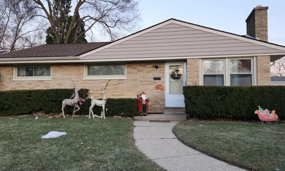2239 Walnut Street, Waukegan, IL 60087 - Image #1