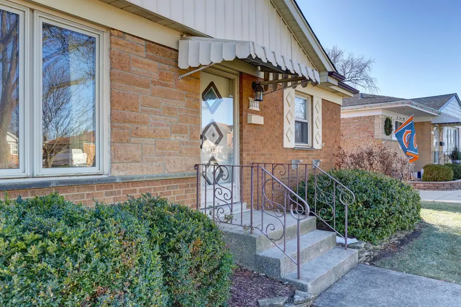 11111 Shelley Street, Westchester, IL 60154 - Image #2