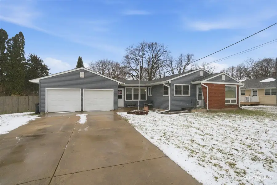 206 Boulevard Street, Sandwich, IL 60548 - Image #2