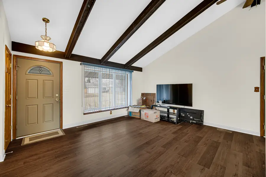 5213 W Greenbrier Drive, McHenry, IL 60050 - Image #2