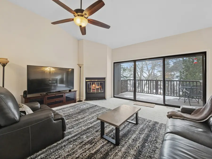 276 Old Barn Road #276-B, Barrington, IL 60010 - Image #3