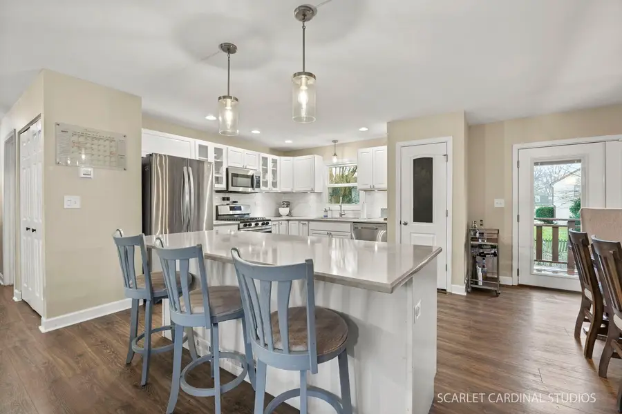 2221 Woodland Circle, Naperville, IL 60565 - Image #3