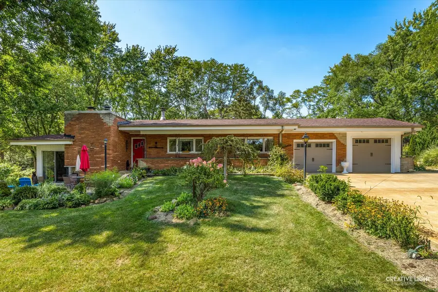 1002 Bruce Drive, Elgin, IL 60120 - Image #2