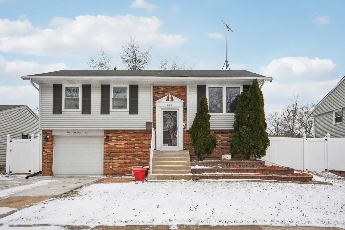 301 Villa Road, Streamwood, IL 60107 - Image #1