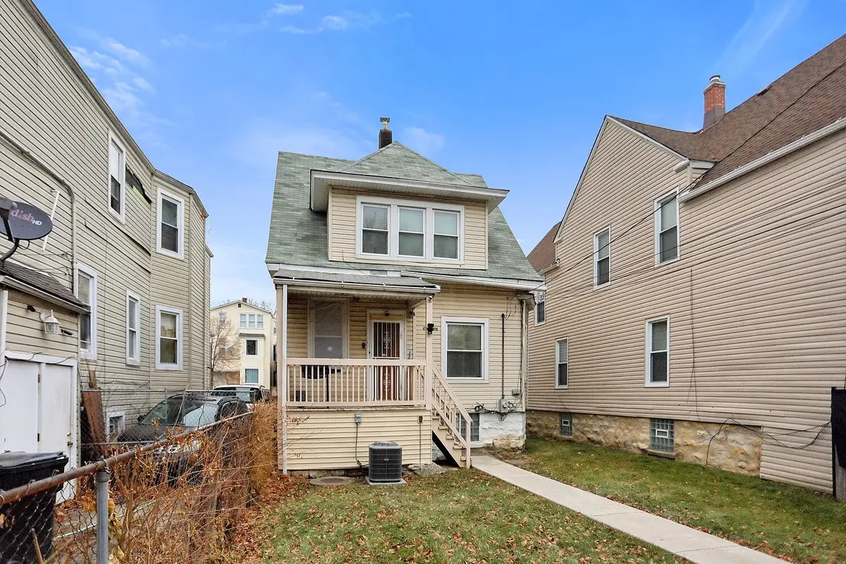 5925 W Iowa Street, Chicago, IL 60651 - Image #1
