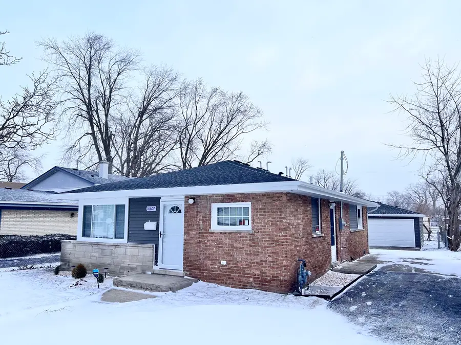 16607 Winchester Avenue, Markham, IL 60428 - Image #2