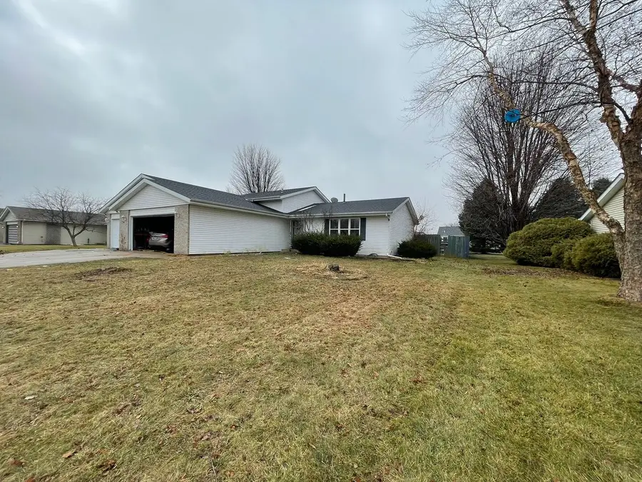 456 Birchwood Lane, Davis Junction, IL 61020 - #2