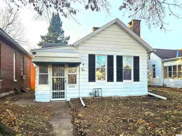 913 N 12th Street, Quincy, IL 62301