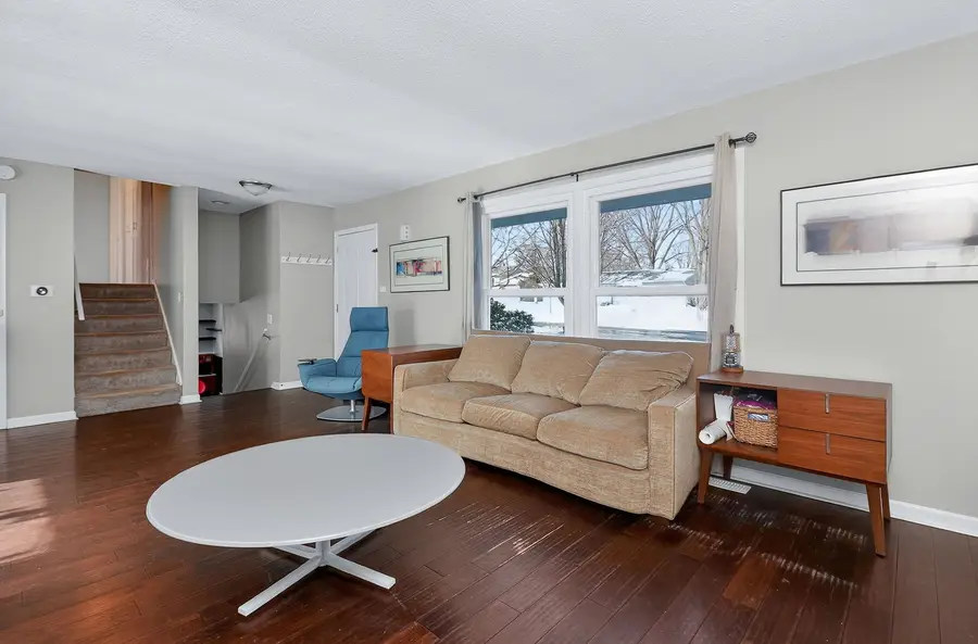 522 Apache Lane, Carol Stream, IL 60188 - Image #3