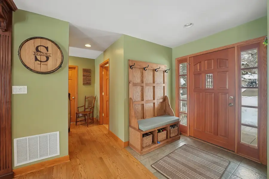 293 Abbotsford Court, Glen Ellyn, IL 60137 - Image #3