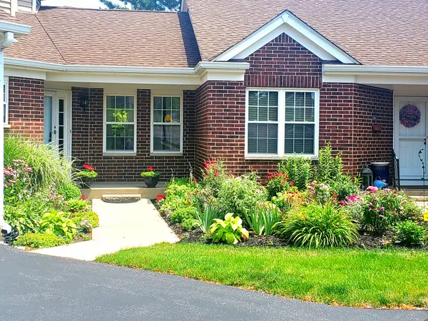 1033 Interloch Court, Algonquin, IL 60102