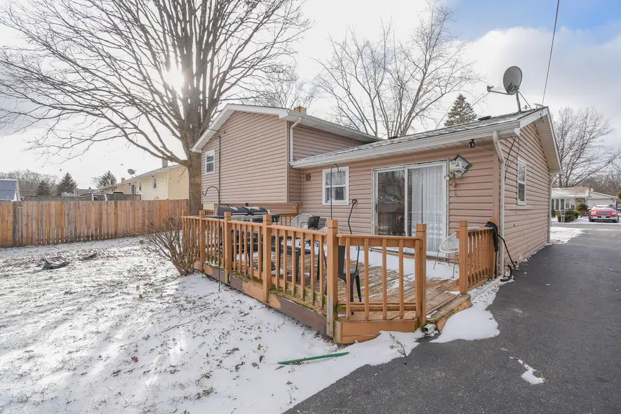 38169 N North Shore Avenue, Beach Park, IL 60087 - Image #3