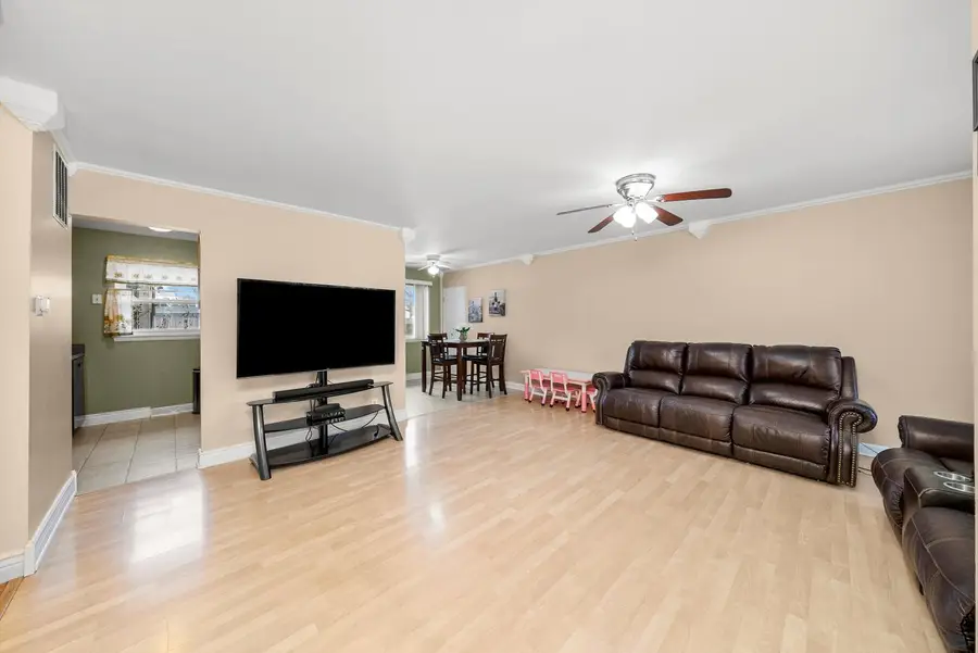 11 Greenfield Road, Montgomery, IL 60538 - Image #3