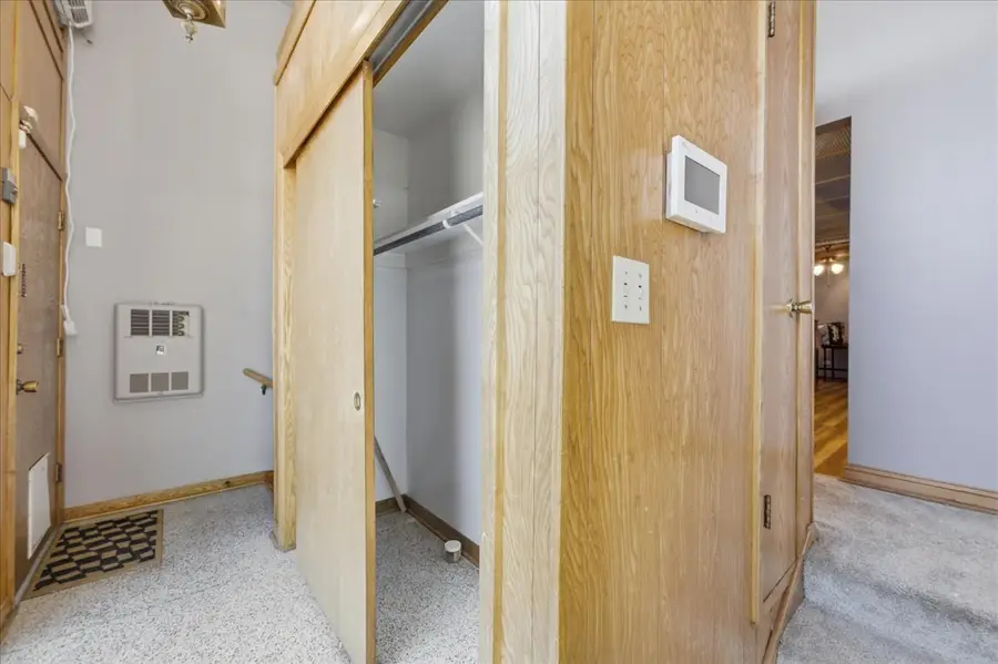 616 Seneca Drive, Aurora, IL 60506 - #2