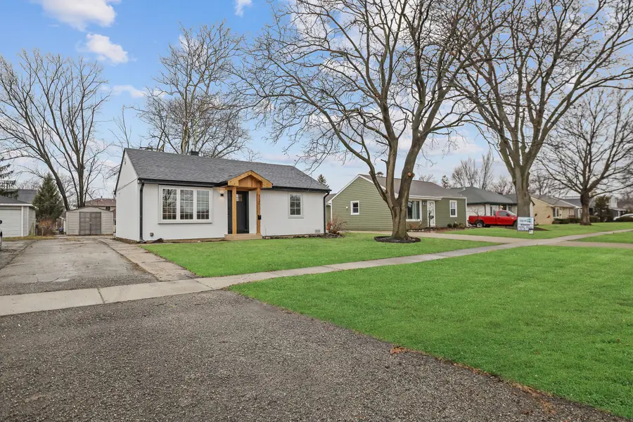 212 N Louis Street, Mount Prospect, IL 60056 - Image #2