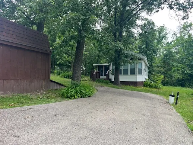 2795 E 28th Lot 802 Road, Seneca, IL 61360 - Image #3