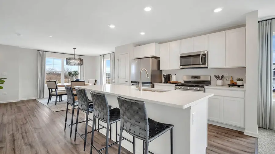 2229 Lakeshore Drive, Schaumburg, IL 60196 - Image #3