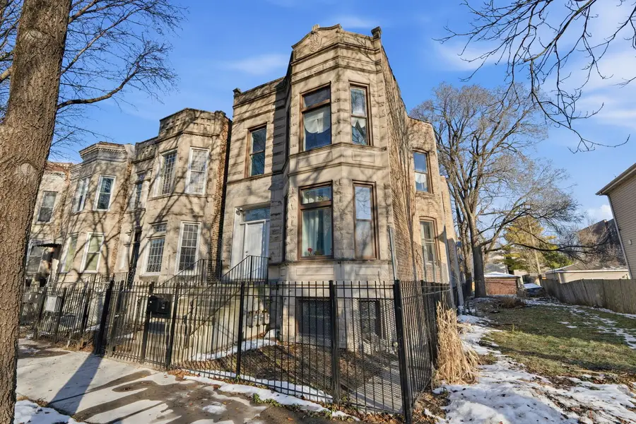 1637 S Saint Louis Avenue, Chicago, IL 60623 - Image #2