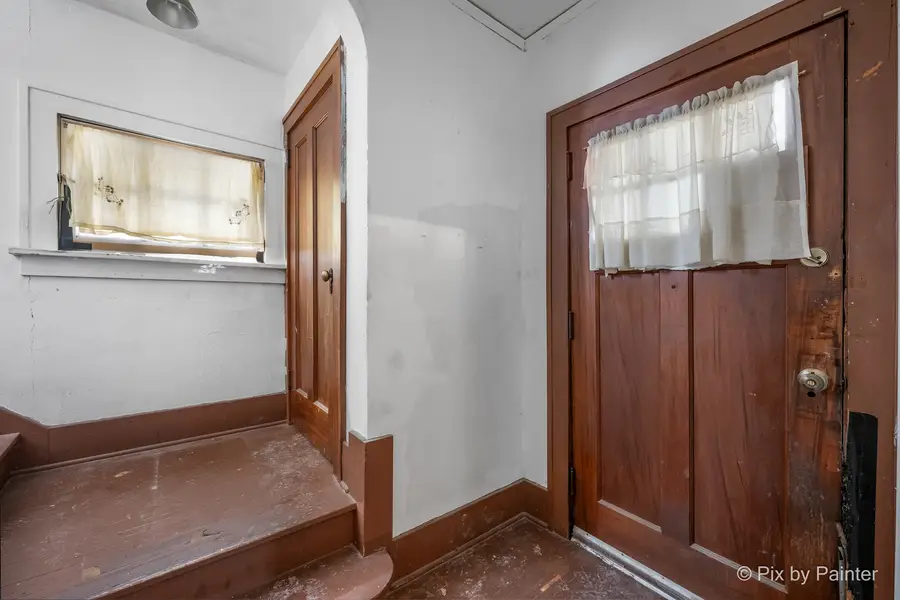 14 N Highland Avenue, Aurora, IL 60506 - Image #2