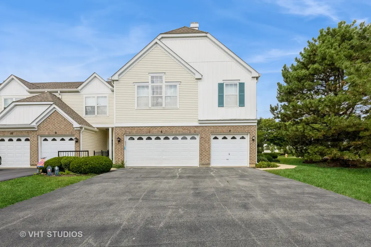 4 Arboretum Drive, Lombard, IL 60148 - Image #1